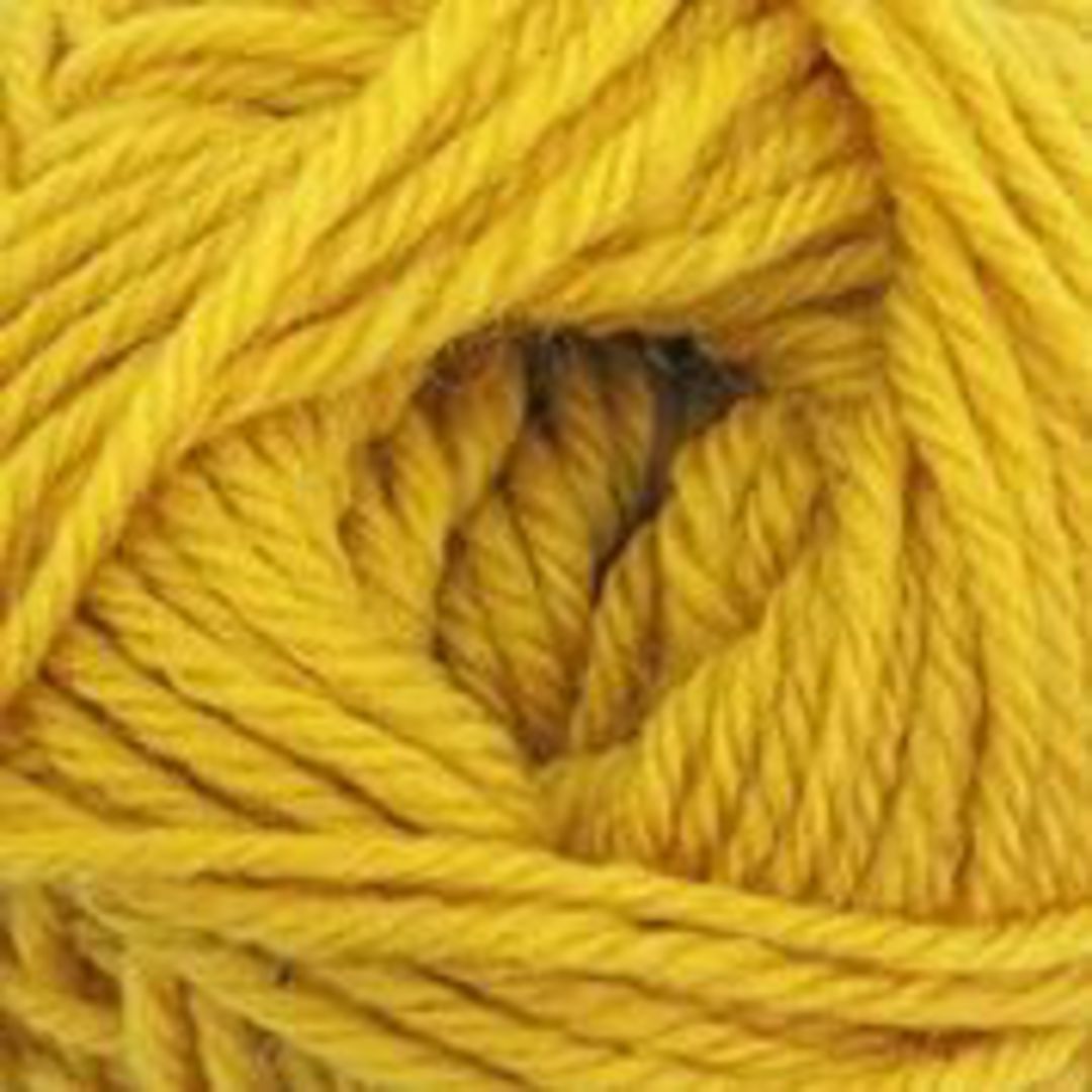 B/W Purely Wool Yarn image 3